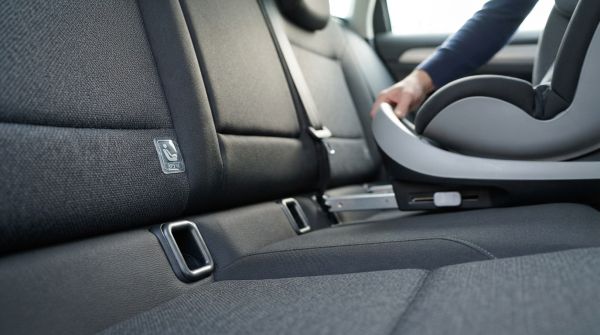 Isofix pour les nuls : guide simplifié